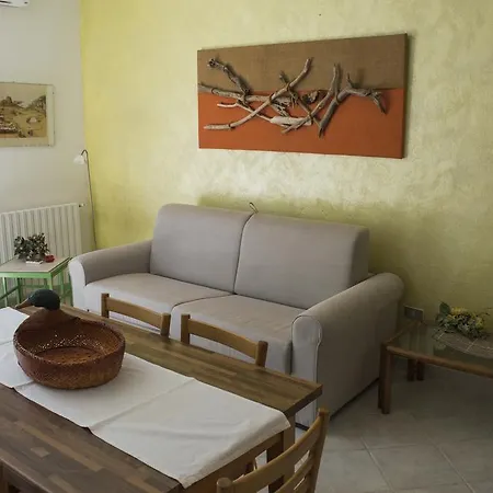 Gianni E Pia Bed & Breakfast Luogosanto