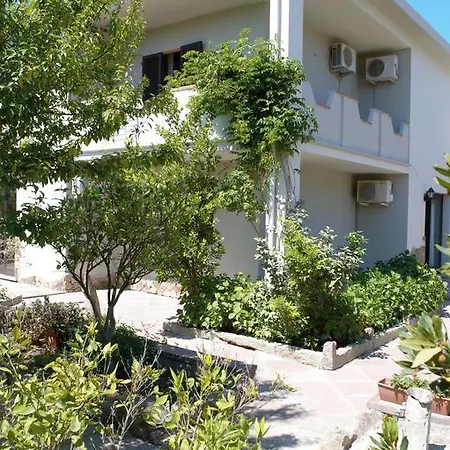 Gianni E Pia Bed & Breakfast