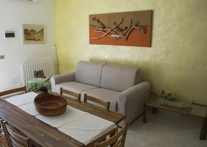 Gianni E Pia Bed & Breakfast Luogosanto